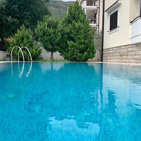 Lastochka.Mne Apartments Baošići Exterior foto
