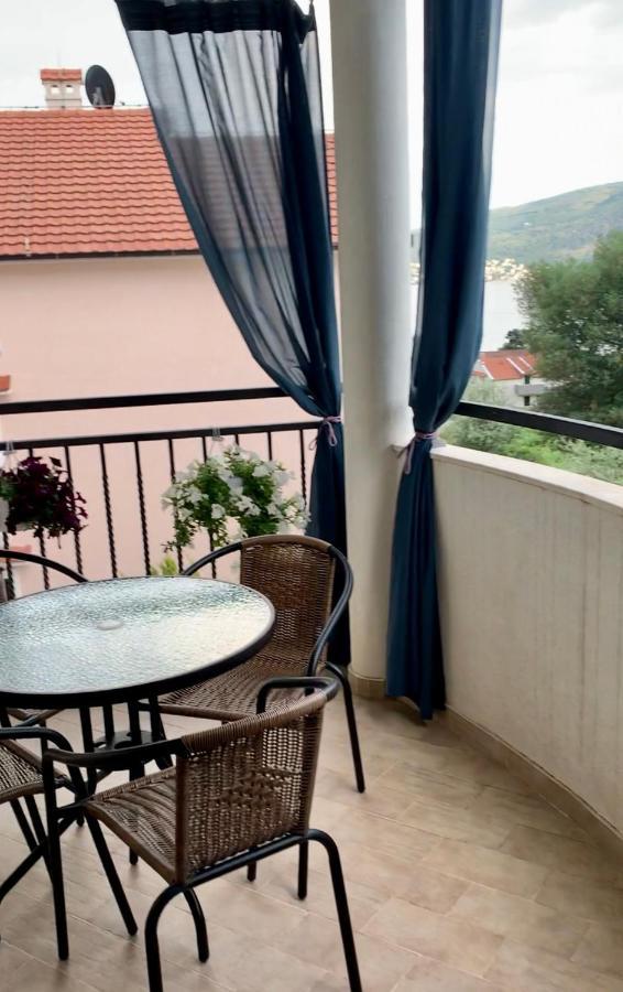 Lastochka.Mne Apartments Baošići Exterior foto